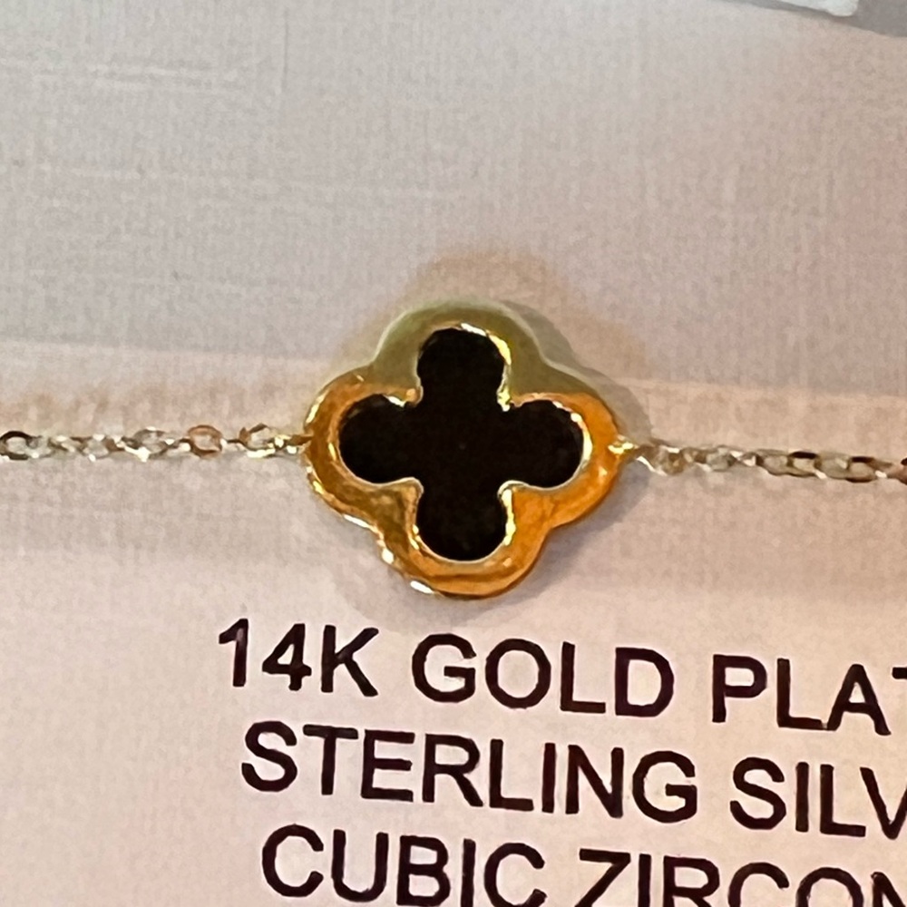 Rachel Zoe Black and Gold Clover Bracelet - Picture 5 of 7